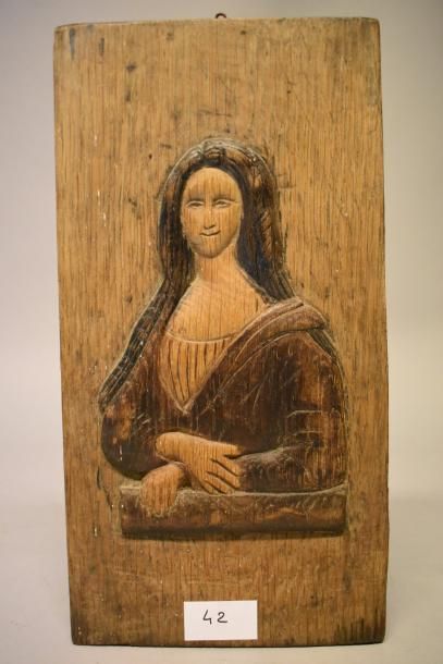 null Portrait de la Joconde en chêne sculpté en bas-relief. Circa 1900. 32,7 x 16,5...