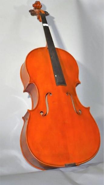 null VIOLONCELLE XXème, porte une étiquette apocryphe ''Lutherie Artistique G. Fournier...