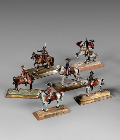 null Figurines d'artistes par Bernard Vanot, six cavaliers du Consulat et du Premier...