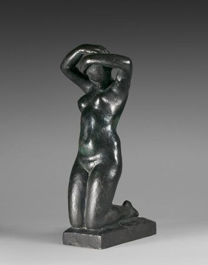 null Louis DEJEAN (1872-1953)

Le Modèle agenouillé

Sculpture en bronze patiné portant...