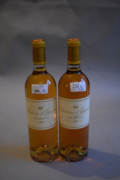 null 2 bouteilles Château d'Yquem, Sauternes liquoreux 2003