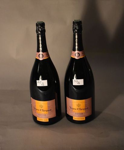 null 2 magnums Veuve Clicquot Rosé, Champagne 2008.