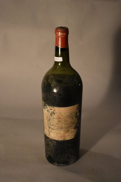 null 1 magnum Château Lafite Rothschild (bas épaule, étiquette et colerette usées),...