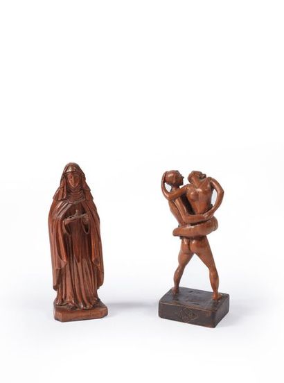 null Groupe en bois sculpté : Scène d'enlèvement (Haut. 11 cm) et Statuette de Sainte...