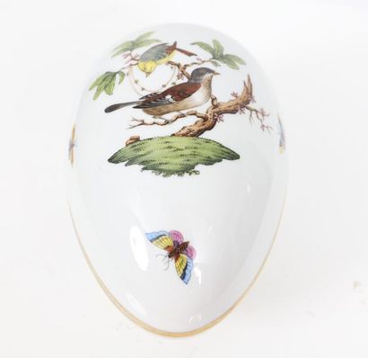 null Œuf - Porcelaine Herend

En porcelaine à décor d'oiseaux et de papillons, ouvrant...