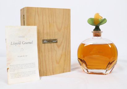 null Léopold Gourmel Cognac "Age of Flowers" (x1)

Horse head bottle

Original b...