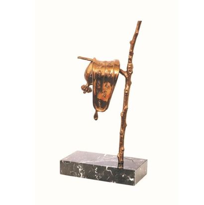 null Salvador Dali (1904-1989)

"Persistance de la Mémoire" (1980)

En bronze doré...