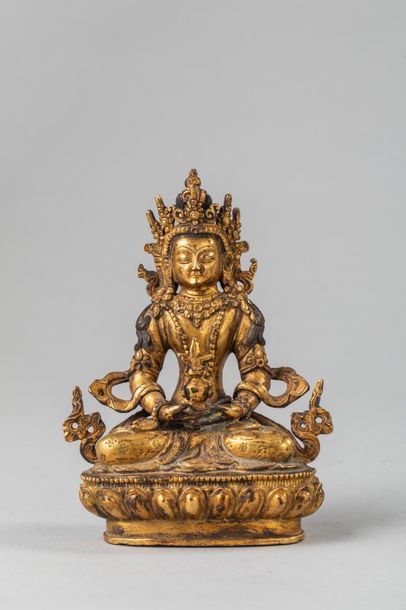 null Buddha Amitayus - Tibet

En Bronze doré au mercure, Buddha assis en méditation...