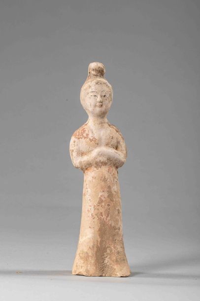 null Sculpture - Chine Dynastie Tang

En terre cuite à traces d'engobe et de pigments...