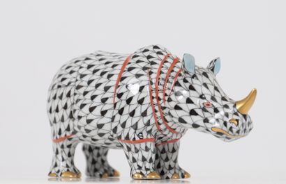 null Herend

En porcelaine peinte, sujet au rhinocéros.

Epoque XXème siècle 

Dimensions:...