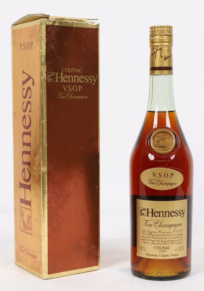 null Hennessy Cognac (x1)

V.S.O.P fine Champagne

In its box

0,70L