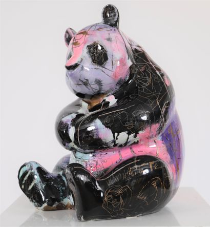 null "Bâ Panda" de Julien Marinetti (né en 1967)

Artiste peintre et sculpteur français

Sculpture...