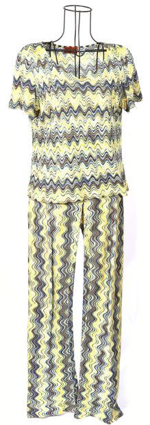 null Missoni

T-shirt and pants set 

Good condition

Size: 42