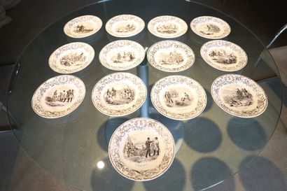 null 
Collection de 13 assiettes Napoléon Bonaparte

En céramique représentant des...
