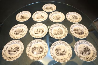 null 
Collection de 13 assiettes Napoléon Bonaparte

En céramique représentant des...