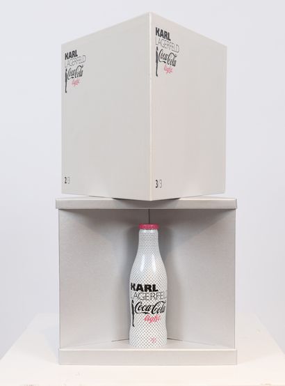 null Coca Cola Gift Set - Karl Lagerfeld Edition 

Box of 3 bottles of Coca Cola...