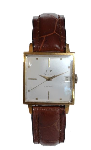 null LIP

Vers 1960

N° 159596

Montre bracelet pour homme en or jaune 18k (750),...