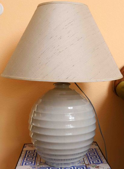 Villeroy and Boch lamp 
In earthenware with...