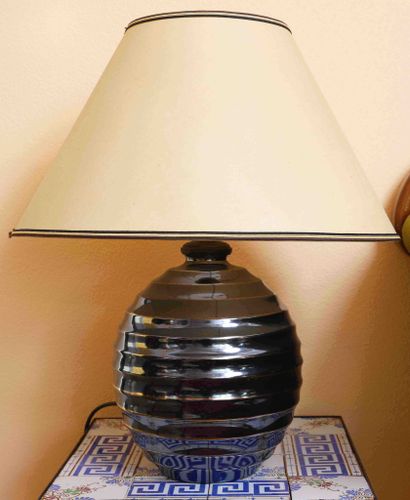 null Villeroy and Boch lamp 
In earthenware with black gilded glaze
Original lamp...