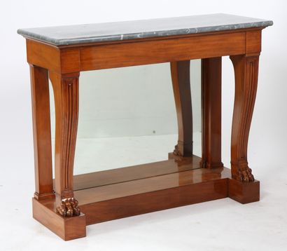 null Jacob's Empire Console

In mahogany and mahogany veneer, the belt opening with...
