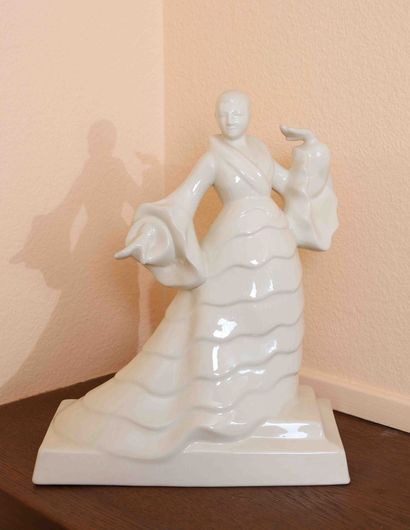 null "Joséphine Baker" - V&B Septfontaines
Statuette en ronde-bosse, émail blanc,...