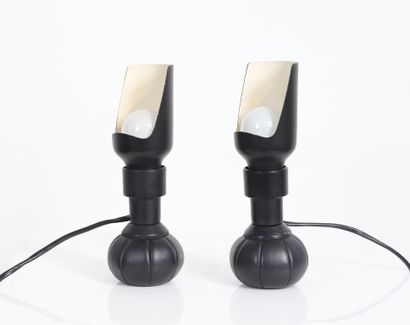 null Gino Sarfatti (1912 - 1985) 
Paire de lampes de table modèle "P600" 
Structure...