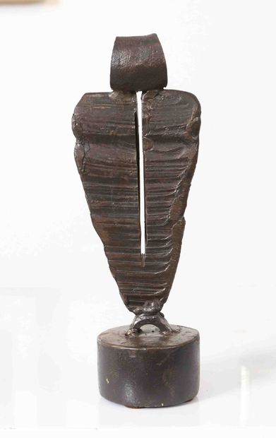 null Jeannot BEWING (1931-2005) 
Artiste luxembourgeois 
Sculpture en métal, Numérotée...