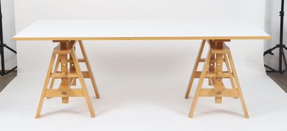 null Achille CASTIGLIONI for Zanotta 
Leonardo" table 
Large laminated wood tabletop,...