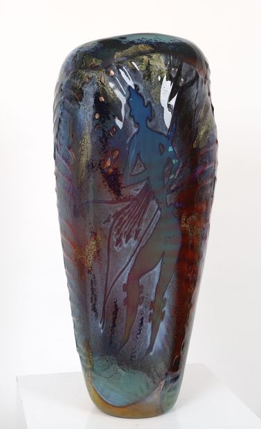 null William MORRIS (b. 1957)
American master glassmaker
Monumental vase in pâte...