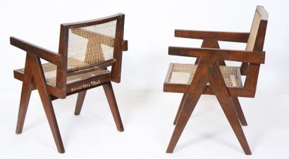 null Pierre JEANNERET (1896-1967)

Ensemble de deux fauteuils de bureau dit :"office...