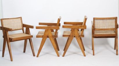 null Pierre JEANNERET (1896-1967)

Ensemble de quatre "office cane chairs".

En teck,...