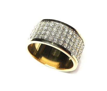 null Bague or jaune anneau large sertie de diamants ronds taille brillant moderne...
