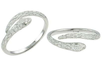 null Bracelet or blanc "serpent" très original orné de 289 diamants ronds taille...
