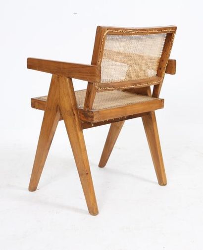 null Pierre JEANNERET (1896-1967)

Fauteuil dit :"office cane chairs".

En teck,...