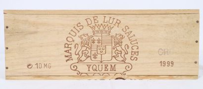 null Château Yquem (x1)

Marquis de Lur Saluces

Sauternes 

1999

Caisse bois d'origine,...