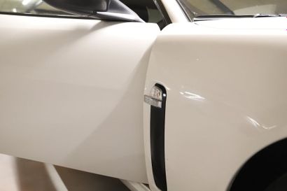 null Jaguar XK R 

Model de 2007.

V8 compresser 525 Chevaux. 

Palettes aux volants,...