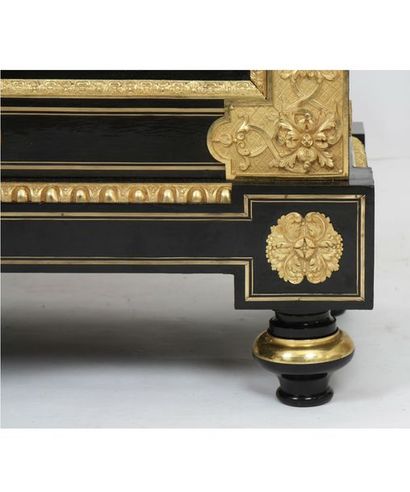 null Exceptionnel meuble d'appui Louis XIV Attribué à BEFORT JEUNE XIXè
D'après le...