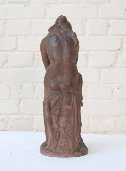 null Femme au bain de J. LAUMANS
Sculpture en terre cuite représentant une femme...