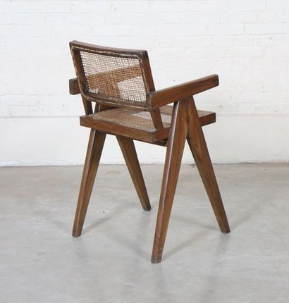 null Rare "OFFICE CANE CHAIRS" d'officier de Pierre JEANNERET (1896-1967)

En teck,...