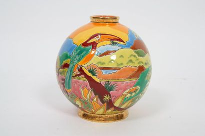null Vase en emaux de Longwy

Collection "Les toucans", création: Alain Thomas. Modèle...
