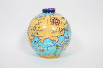 null Exceptionnel vase Colonial en emaux de Longwy
Collection "Mappemonde", création:...