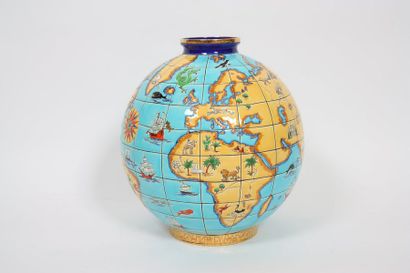 null Exceptionnel vase Colonial en emaux de Longwy
Collection "Mappemonde", création:...