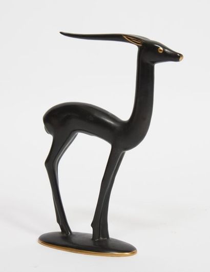null Rare sculpture gazelle d'afrique

En porcelaine noire de Villeroy et Boch, Luxembourg.

Circa...