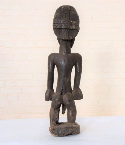 null Statuette d'ancêtre Hemba

Provenance: Congo Belge

H:84 ; L:23
