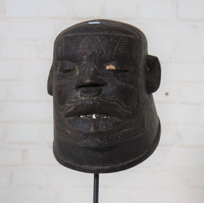 null Masque - Casque Makondé

Provenance: Tanzanie

H:26 ; L:22