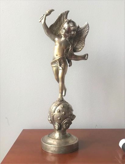 null Sculpture à l'Ange

Réalisé en galvanoplastie représentant un ange ailé au dessus...