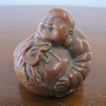 null CHINE, époque Minguo (1912-1949) à plus tardive. Sceau sculpté d'un Bouddha...
