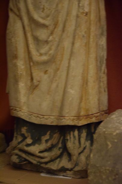 null GRANDE Marie-Madeleine en pierre calcaire sculptée et anciennement peinte. Est...