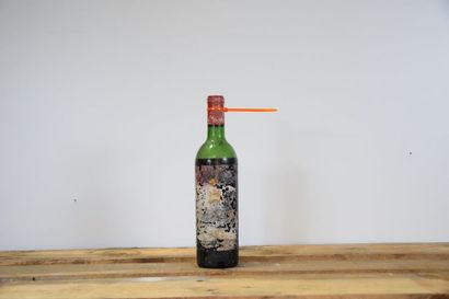 null 1 bouteille Château MOUTON-ROTHSCHILD, 1° cru Pauillac 1970 (eta, V, capsule...