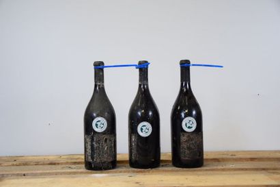 null 6 bouteilles ALOXE-CORTON Tollot-Beaut 2011 & 2012 (eta, trop abîmées pour distinguer...